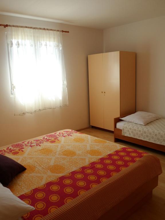 Apartment Boja Biograd Na Moru Rum bild