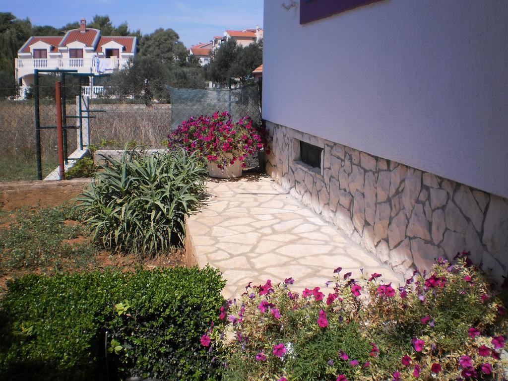 Apartment Boja Biograd Na Moru Exteriör bild